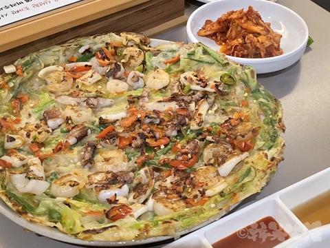 市庁　ジョジョカルグクス　うどん　海鮮チヂミ