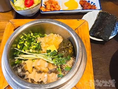 韓国グルメ　益善洞　鐘路3街　タムソッ　釜飯　アワビ釜飯