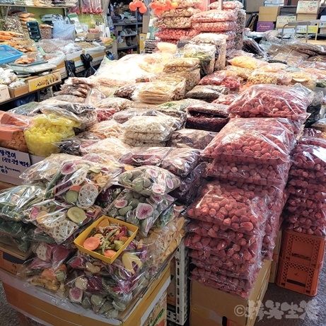 ソウル　中部市場　乾物　ドライフルーツ　干物