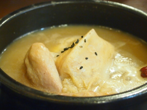 智鎬韓方参鶏湯　明洞-サムゲタン2
