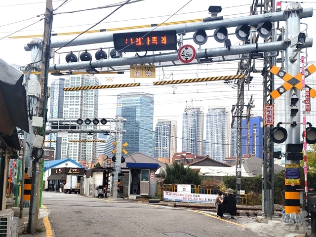 私のおじさん ロケ地 踏切