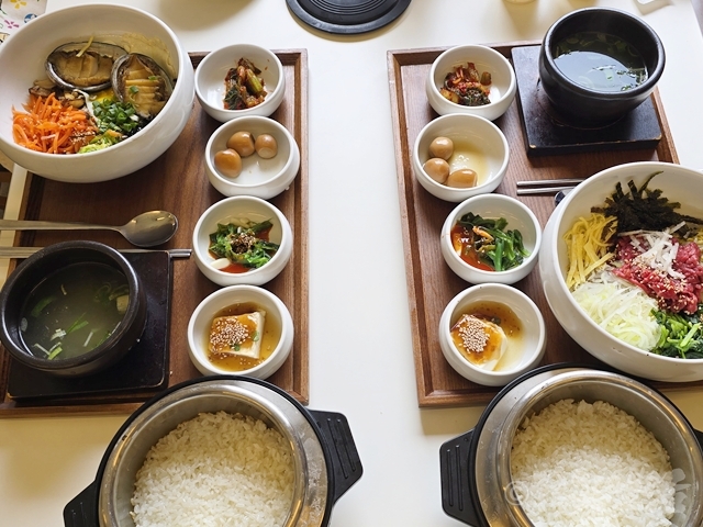 韓国グルメ　市庁　咸平チッ　ハムピョンチプ　アワビ定食