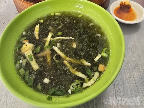 迪化街　小籠包　發記小籠包　海苔スープ