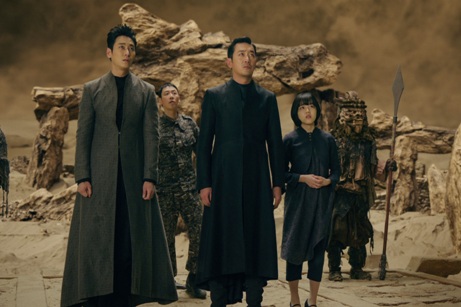 韓国映画　神と共に　因と縁　日本公開　ハ・ジョンウ　チュ・ジフン