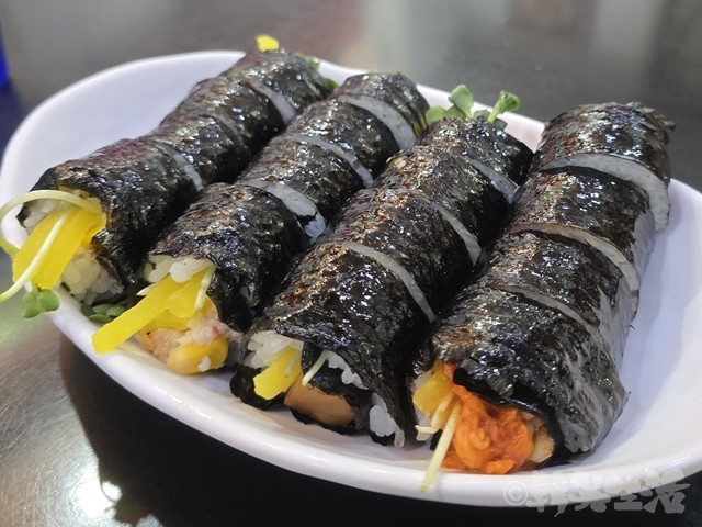 江南駅　食堂　キンパ　おでん