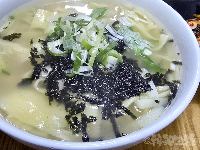 鍾路 ハルモニカルグクス カルジェビ 鐘路3街 芸能人