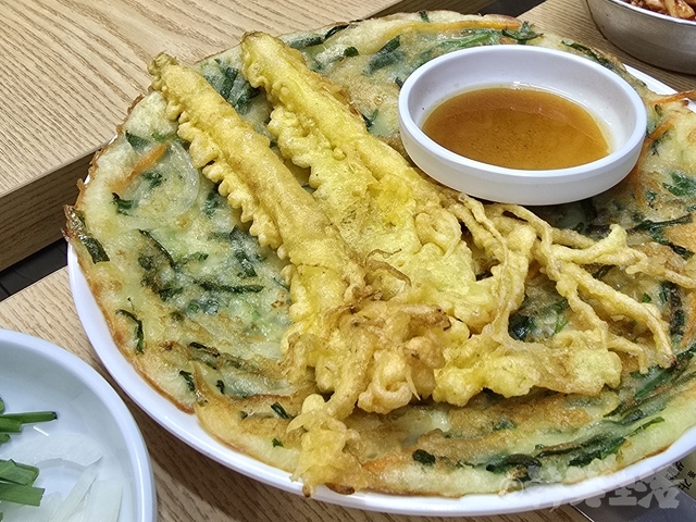 東大門 タッカンマリ ハンミングク ハミング チヂミ 高麗人参