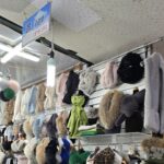 東大門　平和市場　マフラー　ラビットファー　ポンポン