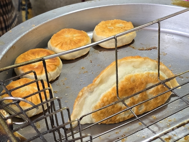 大橋頭站 太平市場 餃子 ニラ焼き 露店