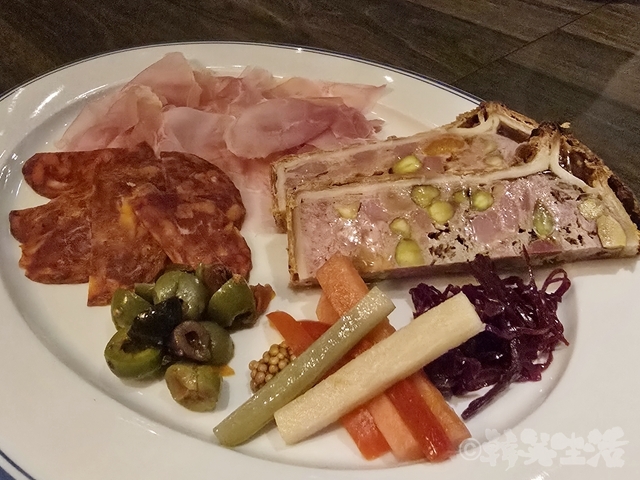 銀座グルメ　グリルビストロ　POIVRER　吉田能