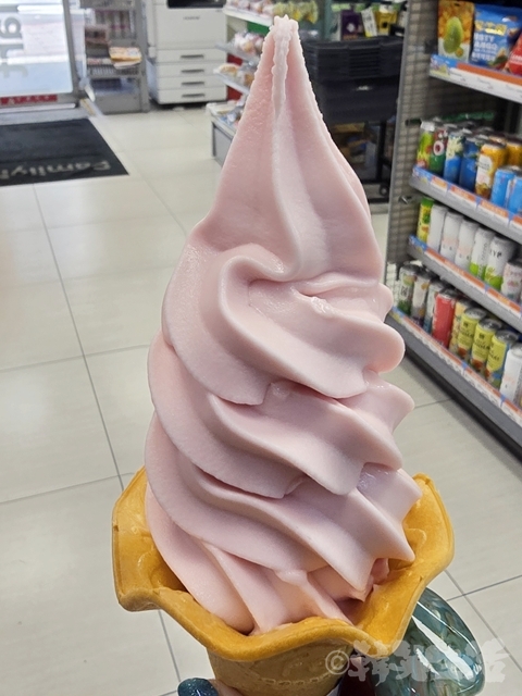 台湾　ファミリーマート　全家　ソフトクリーム