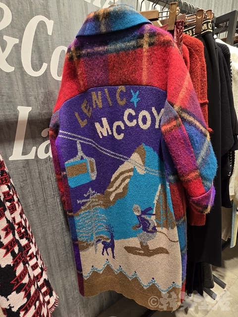 ルニマッコイ　コート　韓国　デパート