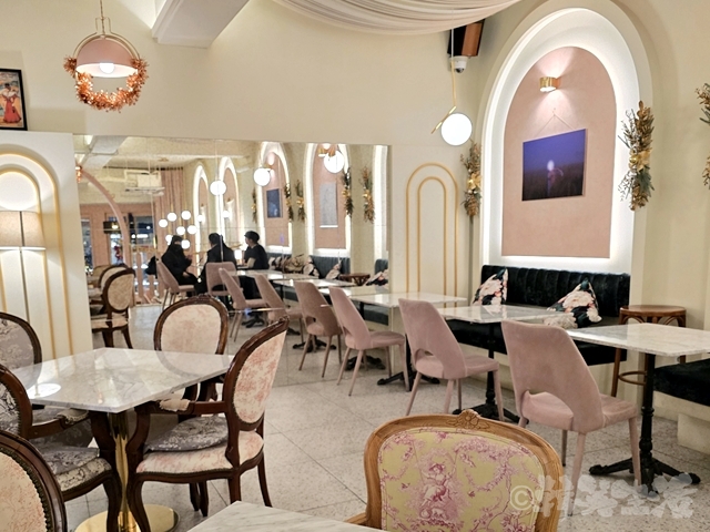 韓国カフェ　清潭　狎鴎亭ロデオ　GUILLAUME 　ギヨーム