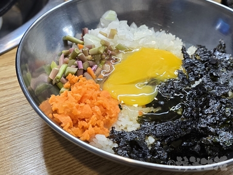 韓国グルメ　東大門　チョンドミナリ食堂　ミナリのしゃぶしゃぶ