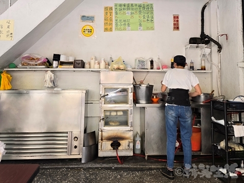 台湾グルメ　台北の朝食　蛋餅　三重蛋餅大王