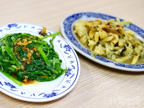 金峰魯肉飯　魯肉飯　空心菜　筍乾