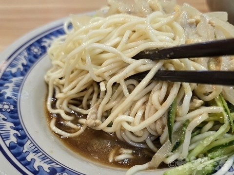 偉福麺館　肉絲涼麺　三合一湯　涼麺