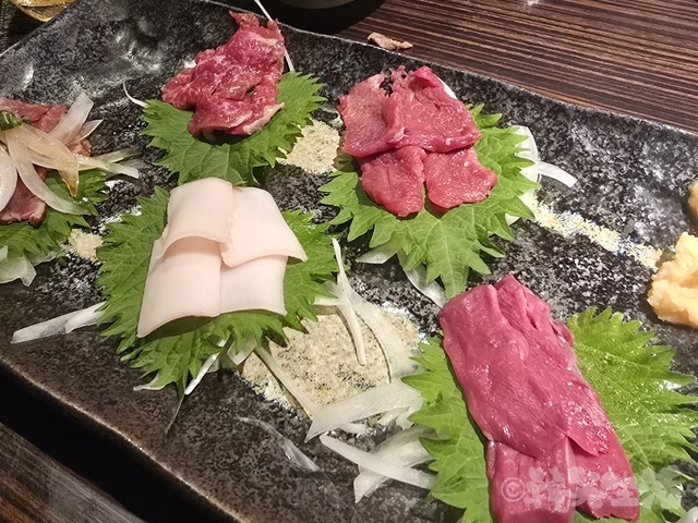 恵比寿　馬肉屋たけし　芸能人　ドロンズ