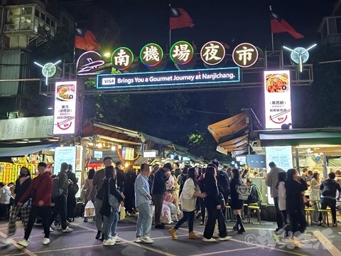 南機場夜市　ミシュラン　玉米家