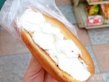 韓国　ソウル　食べ歩き　生クリームパン　東大門　清涼里