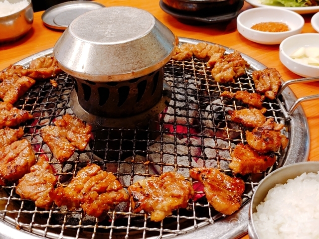 韓国グルメ　楊花亭　ヤンファジョン　カルビ