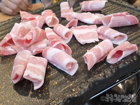 大地食堂　ミナリサムギョプサル　芸能人