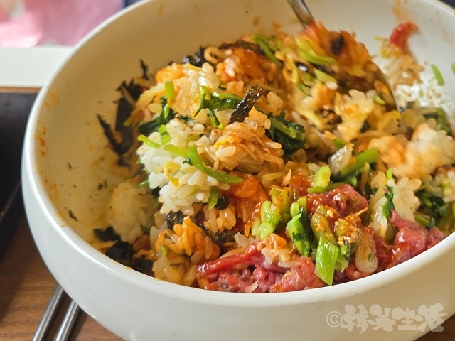 韓国グルメ　市庁　咸平チッ　ハムピョンチプ　ユッケ定食