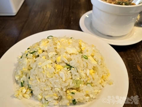 台湾グルメ　チャーハン　五草車　清蛋飯　卵チャーハン　古亭