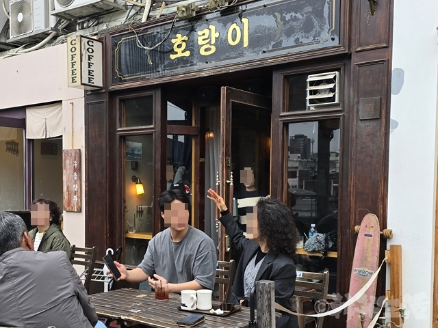 ホランイ　乙支路　カフェ　いちじくサンド